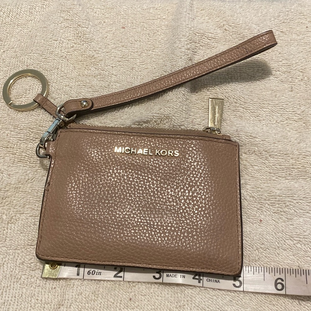 Pre-Loved Micheal Kors wristlet
